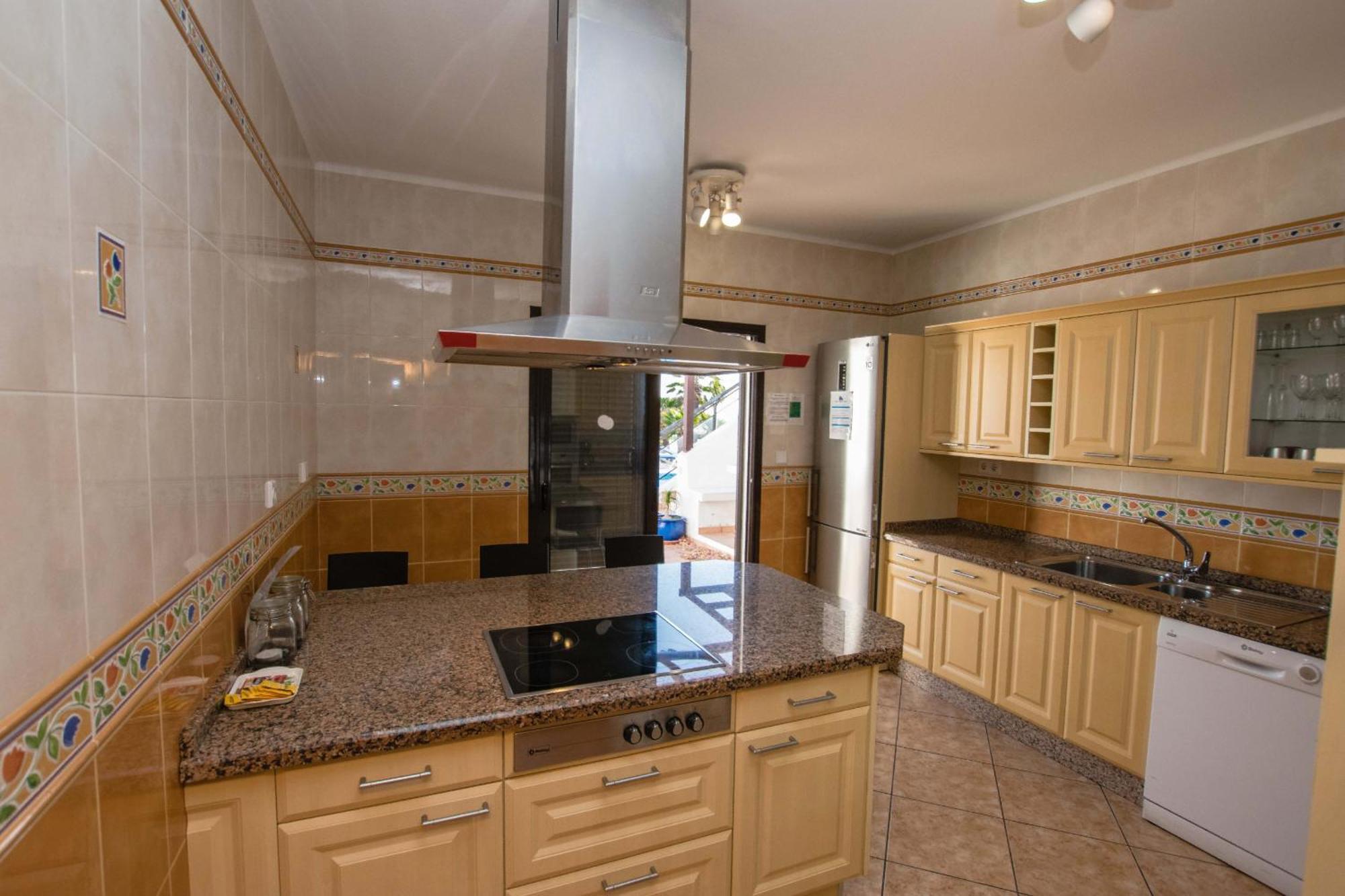 Villa Montana - Lh113 By Villas Now Ltd Playa Blanca  Bilik gambar